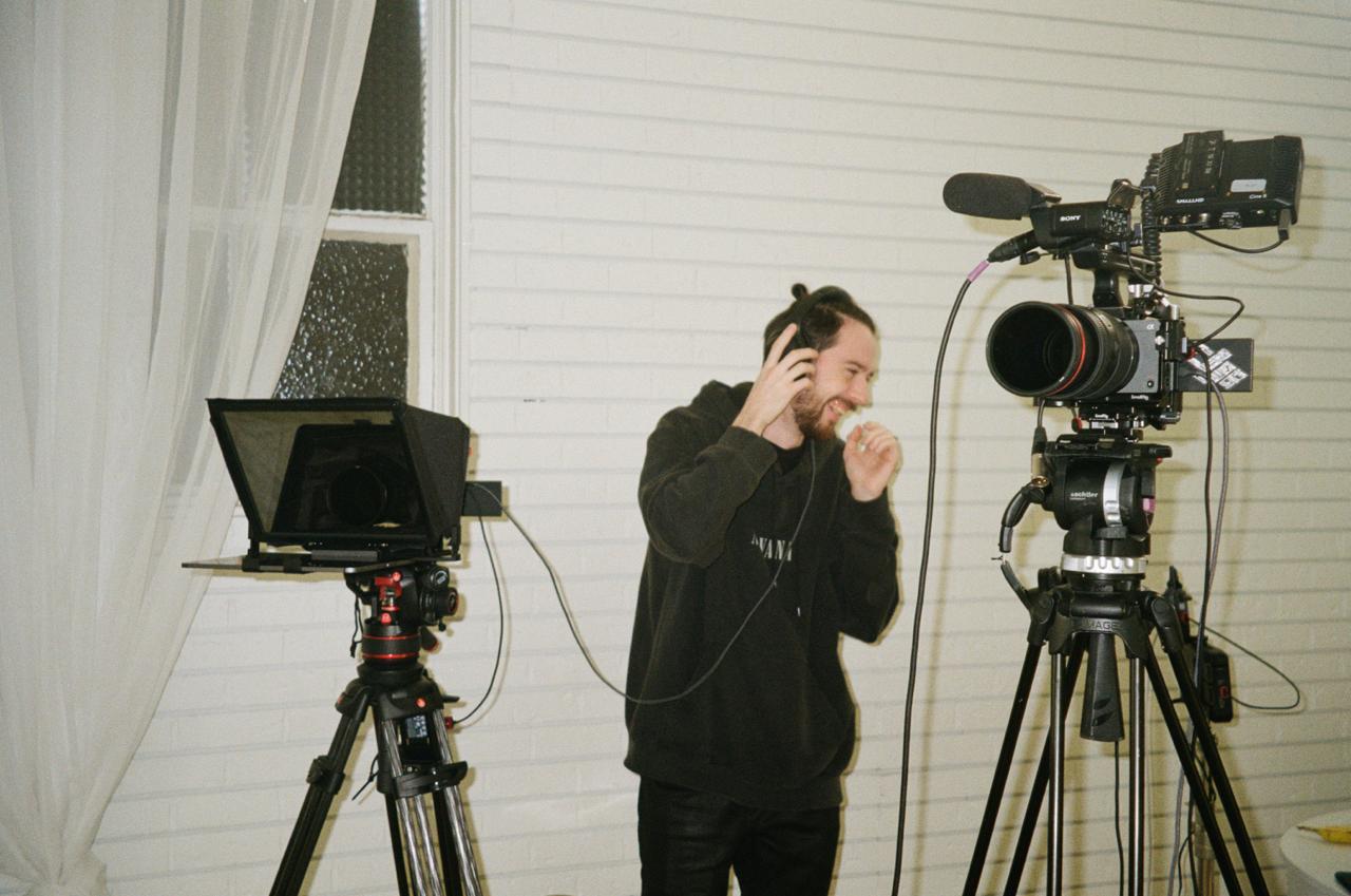 Behind the scenes 1